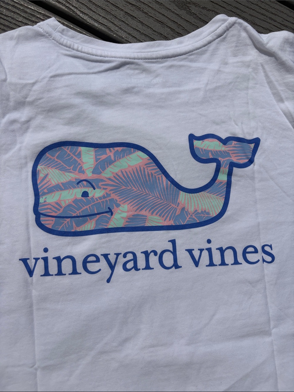 Vineyard Vines White Pocket Tee with Rainbow Palm Leaves Whale - Picture 5 of 5
